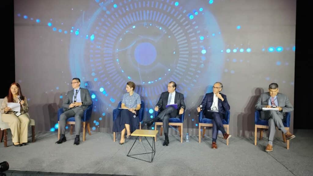 Panel Inteligencia Artificial Convención Canieti. Foto: ConsumoTIC